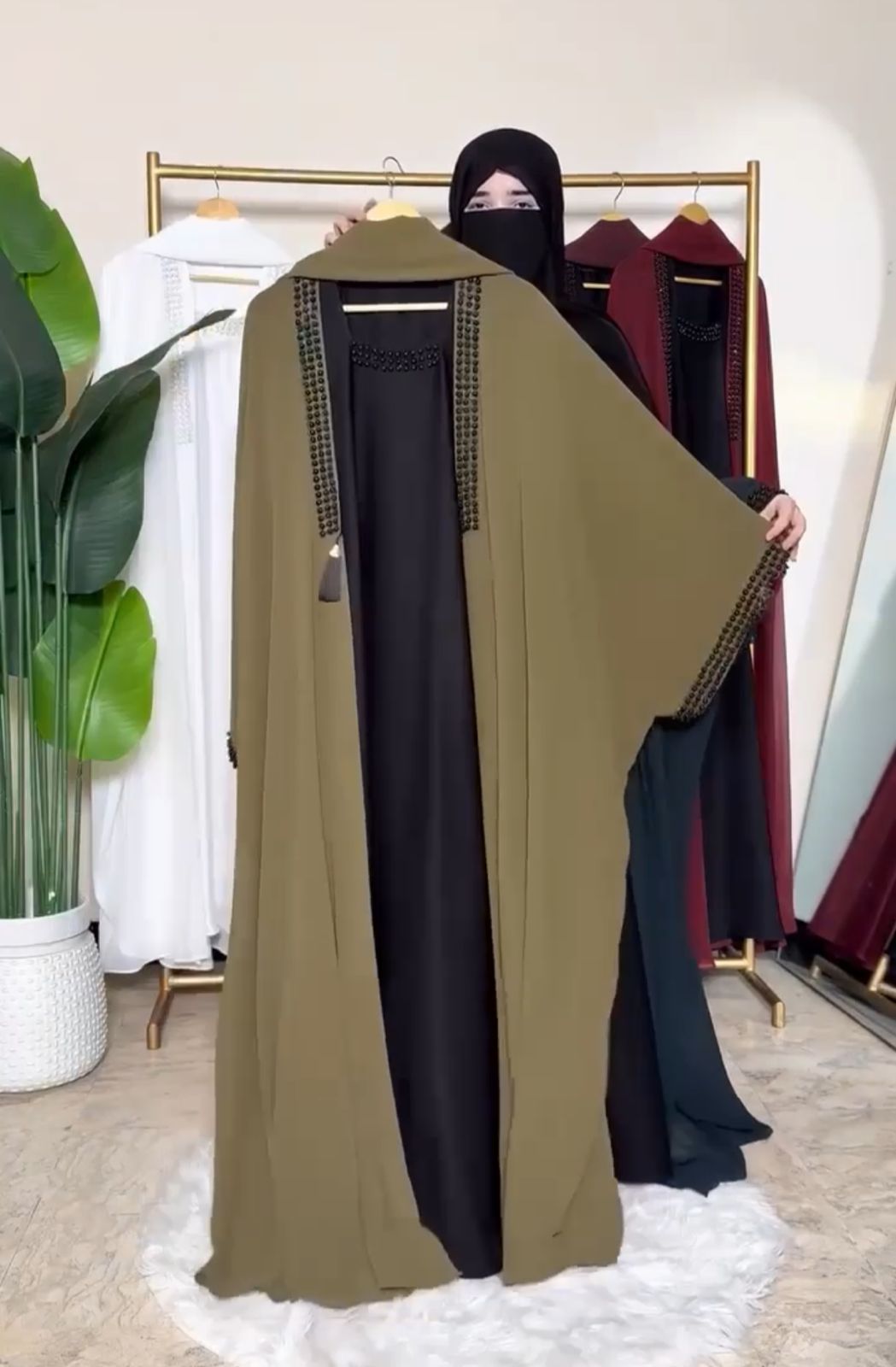 Pack of 4 Abaya With Scarf
