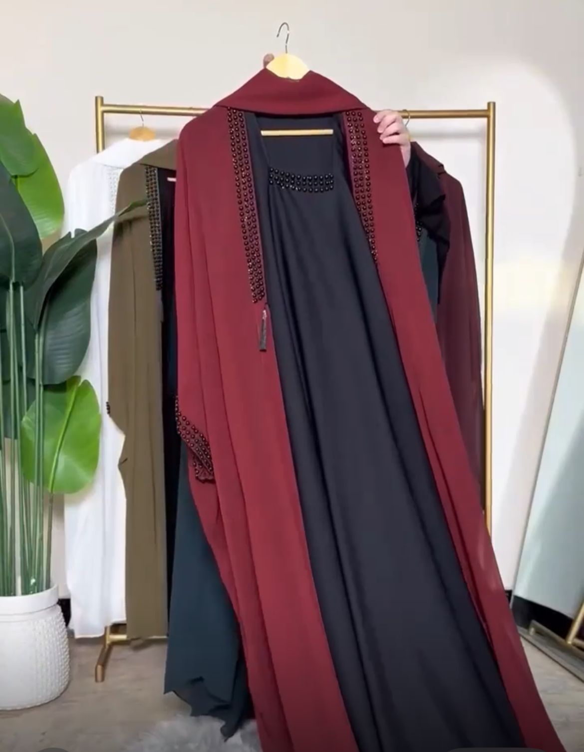 Pack of 4 Abaya With Scarf