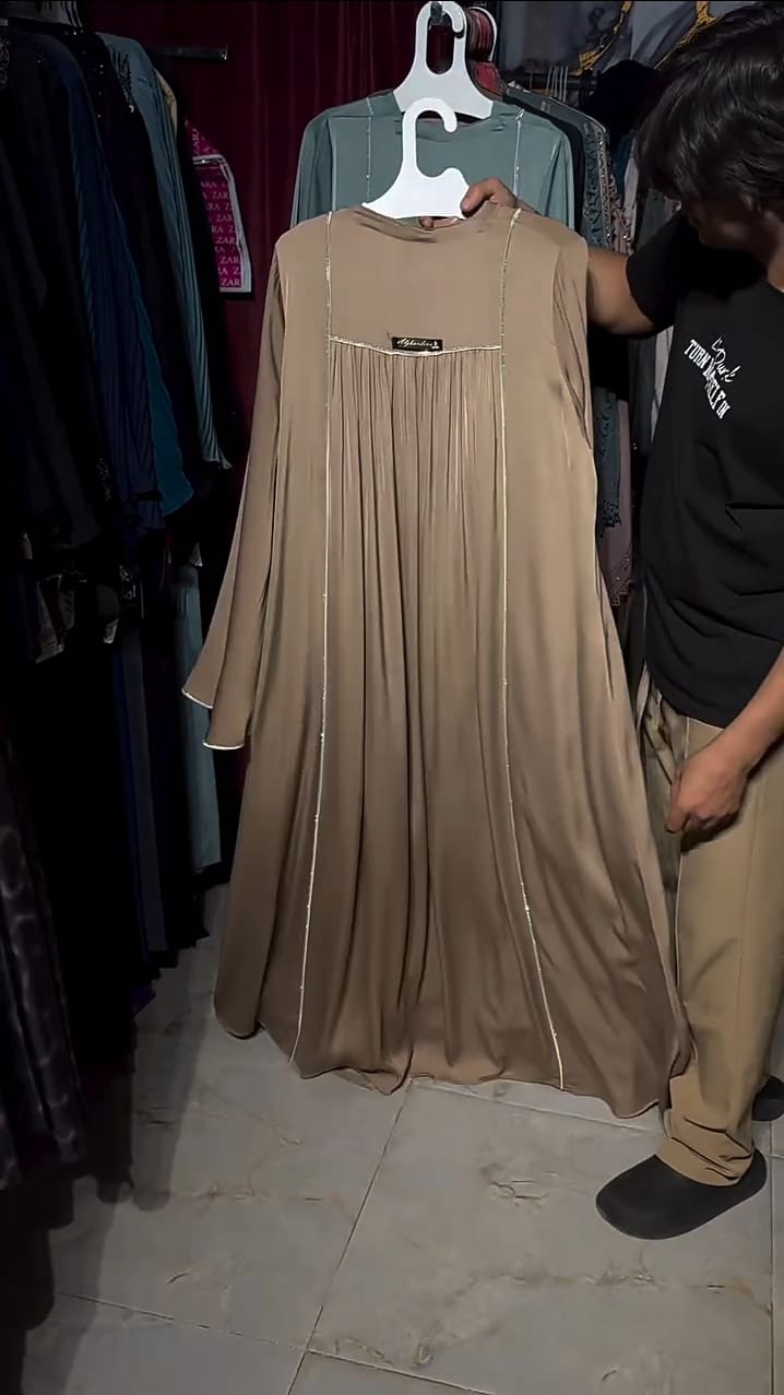 Pack Of 4 Silk Abaya